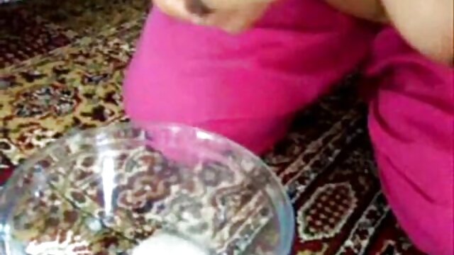 決して満足していない強いブロンド エロ 女の子 動画